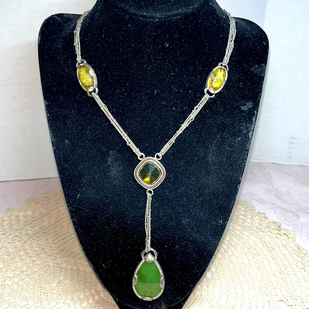 Gorgeous Xiomara Castro Silver Tone Amber Y-Necklace & Earring Set